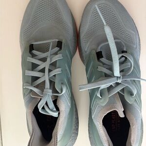 Men’s Adidas Ultraboost 22